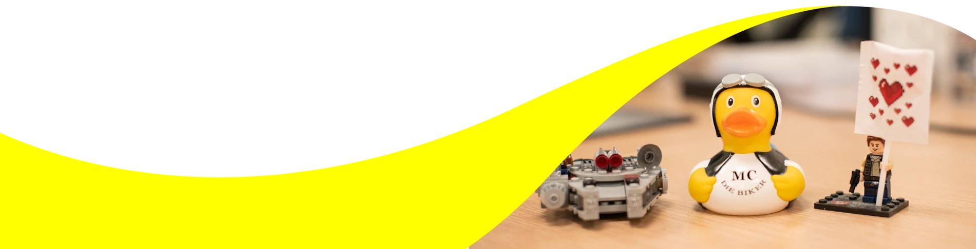 Vague jaune décorative du footer Black Blue Bees